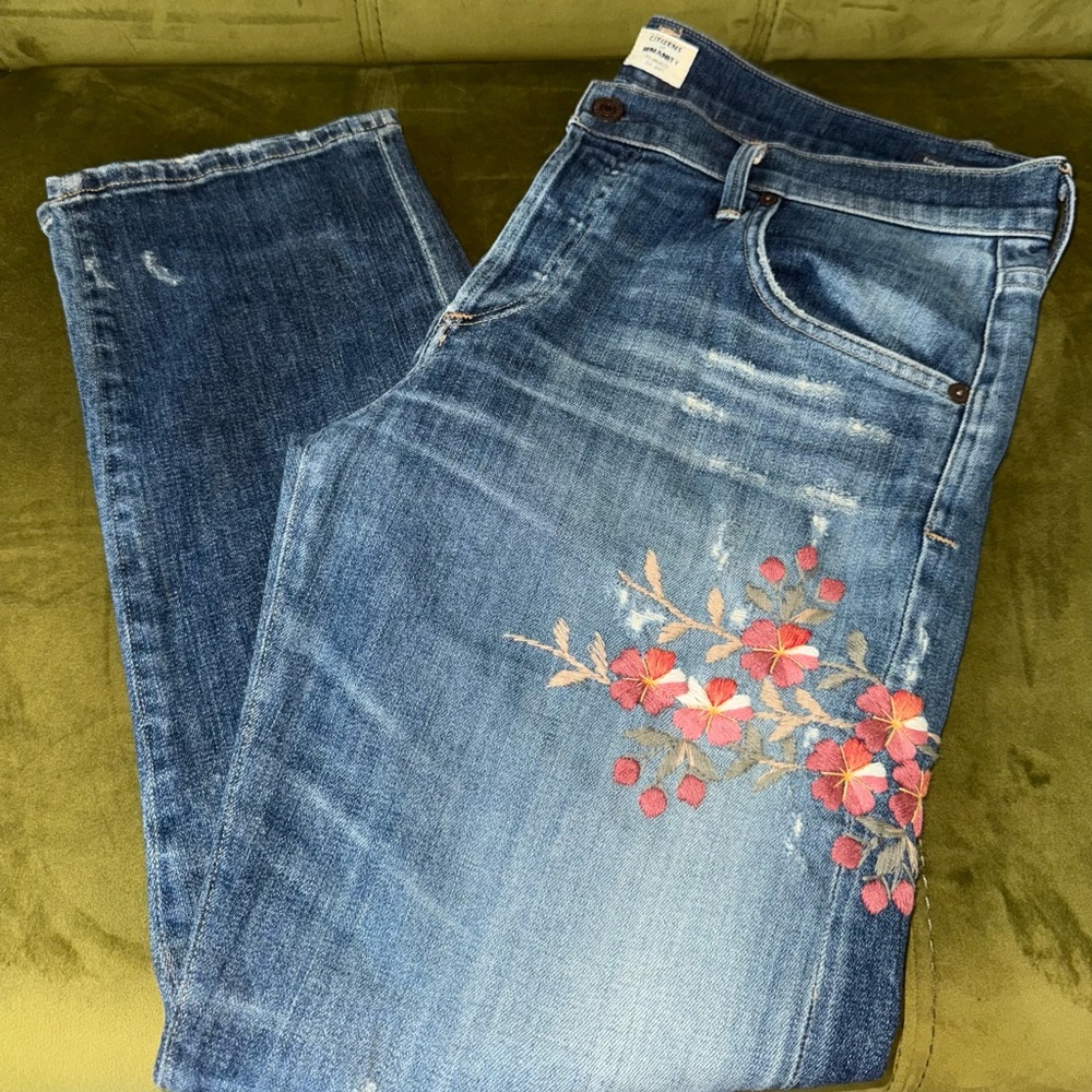 Citizens of Humanity Premium Vintage Emerson slim boyfriend Embroidered Jeans